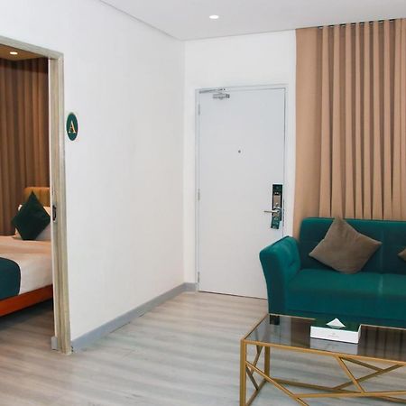Solano Residences リパ エクステリア 写真